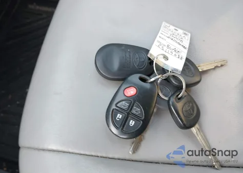 2012 Toyota Highlander Se V6 из США, поврежденный, VIN 5TDBK3EH9CS119038